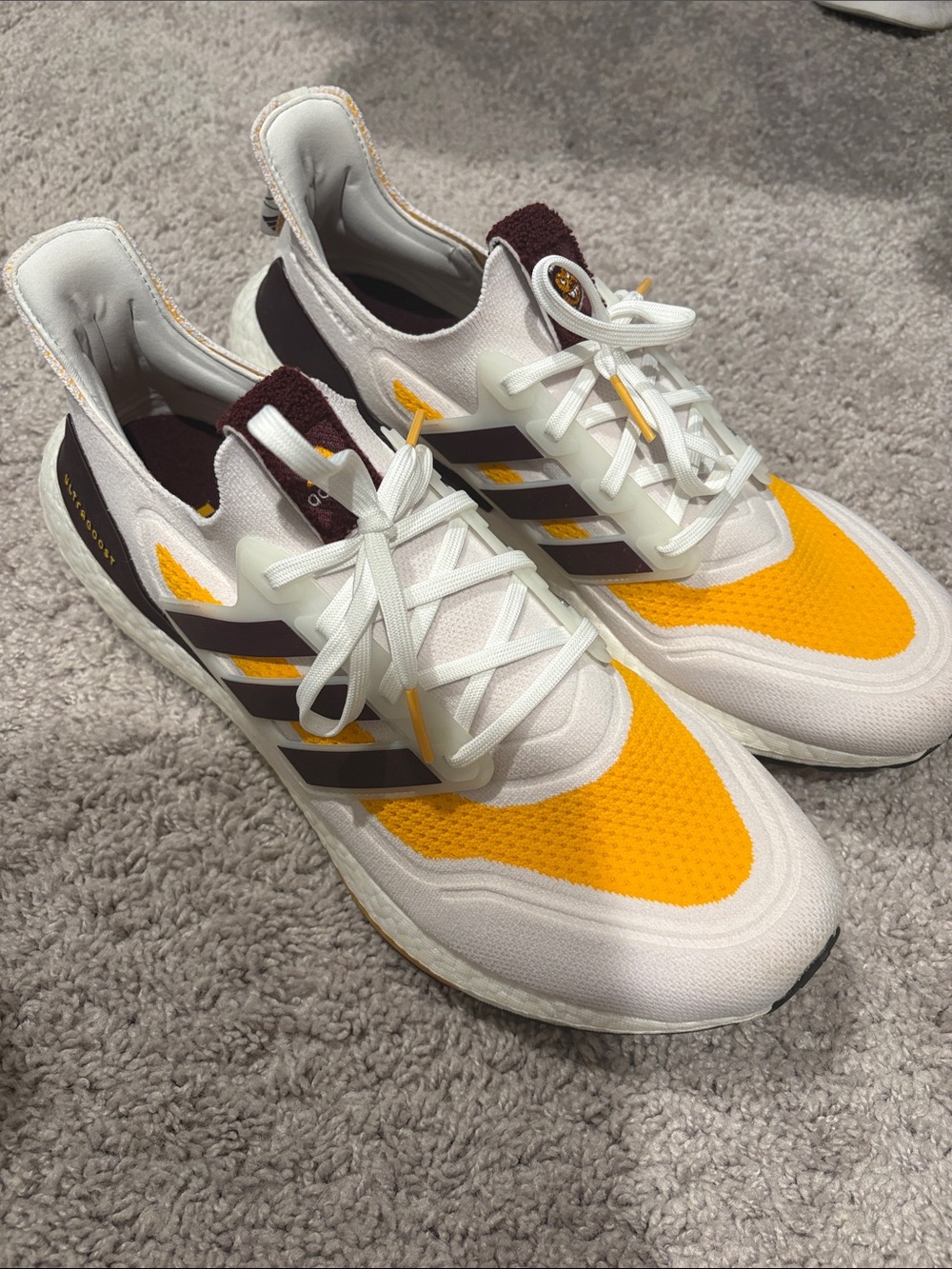 Adidas Ultra Boost - Collegiate gold - Arizona State